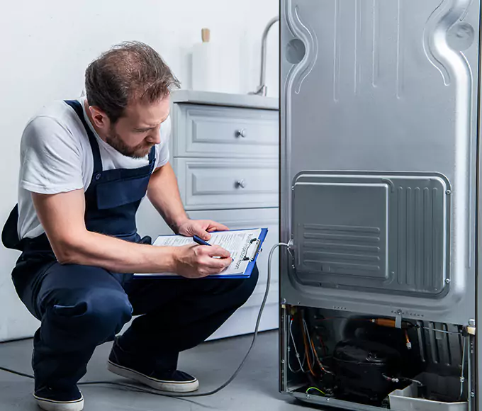 Why Agawam, MA Homeowners Choose Agawam Appliance Pro for Refrigerator Leak Repair?